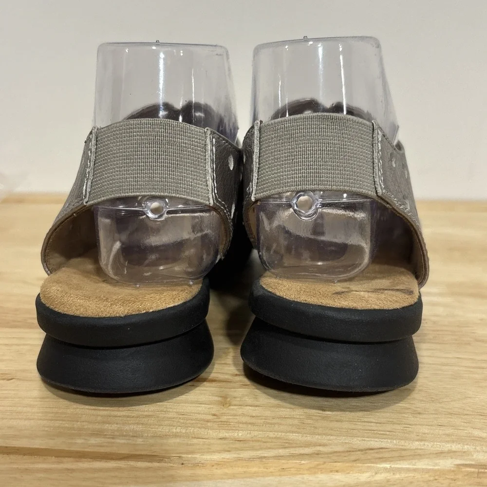 Comfortiva Petal Sandals 7.5‎ W Wide Silver Metallic Perforated Leather Wedge